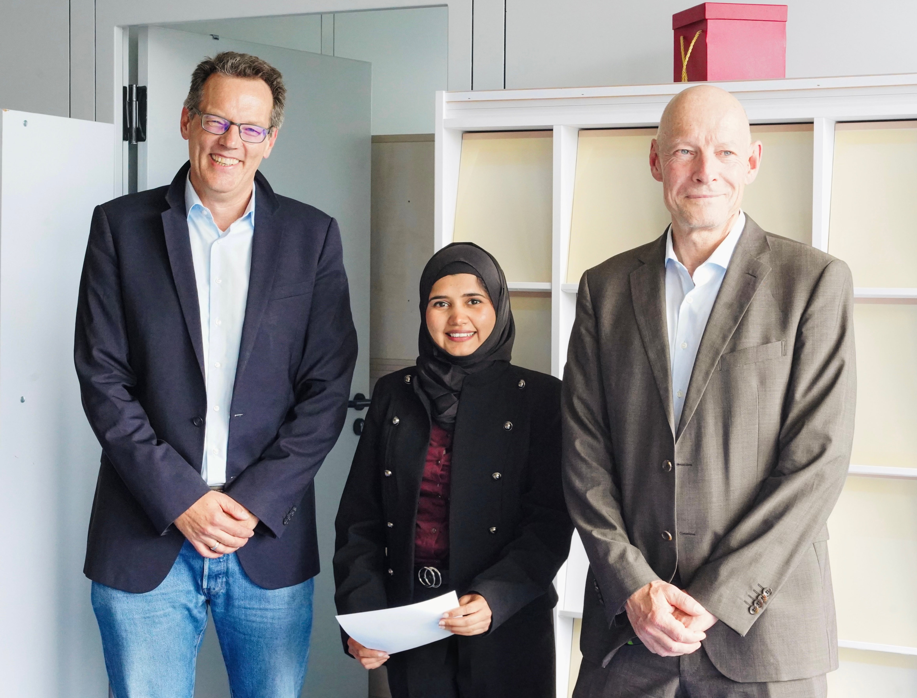 Erfolgreiche mündliche Doktorprüfung von Nimra Iqbal